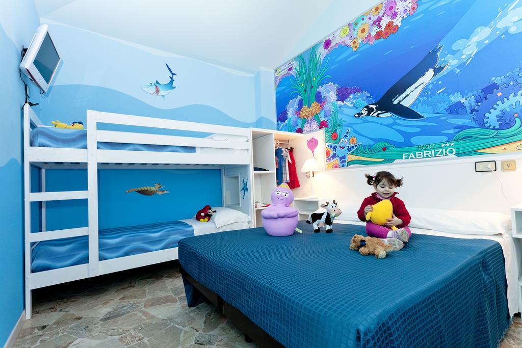 Hotel Fabrizio ริมินี ภายนอก รูปภาพ